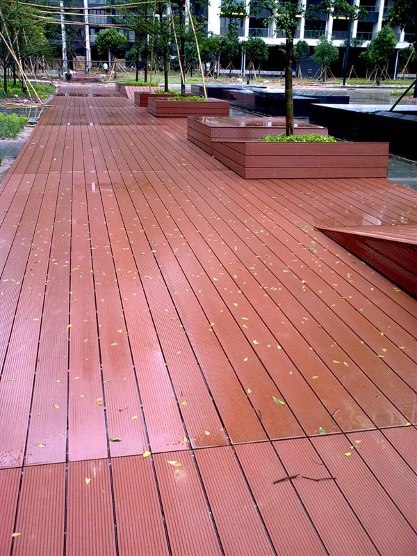 【露天地板鋪設 生態(tài)木防水地板的安裝15562172250】價格,廠家,圖片,塑木材料,臨沂天財木業(yè)-